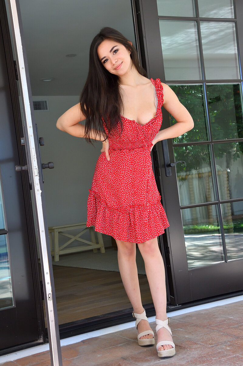 Лена, 21